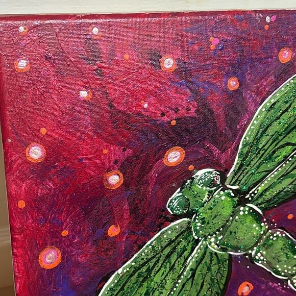 Original Acrylic Painting 12x12 Dragonfly in Vibrant Pink and purple hues - Picture 4 of 6